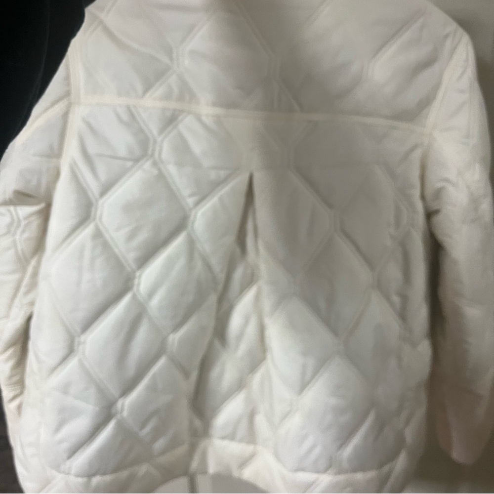 Ganni Cropped Ripstop Quilt Jacket. - Picture 4 of 5